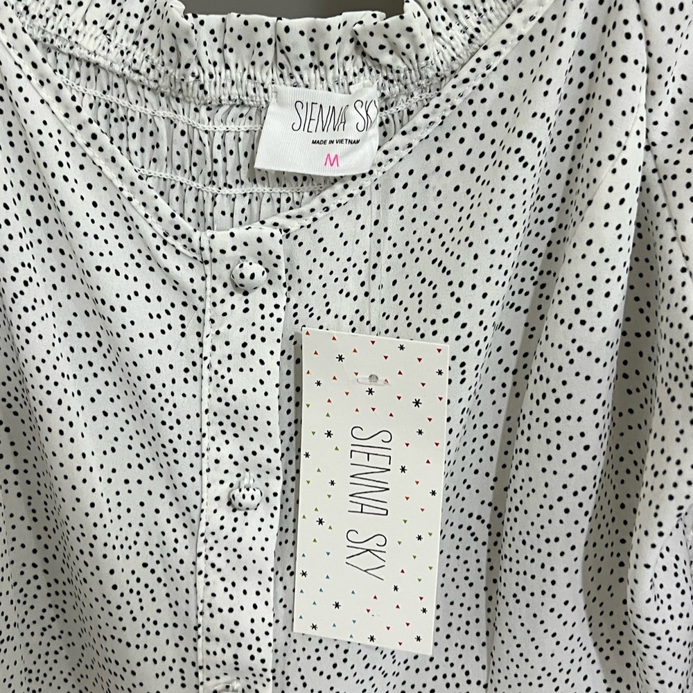 White and black polka dot dress - Picture 3 of 3